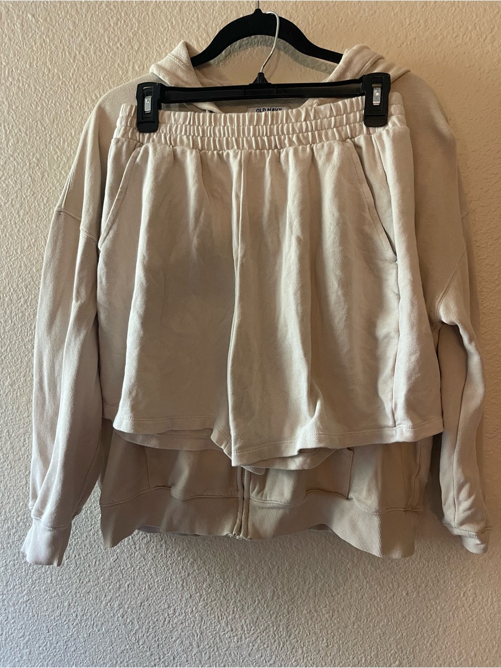 Cozy Old Navy Sweatshirt & Shorts Set in Beige